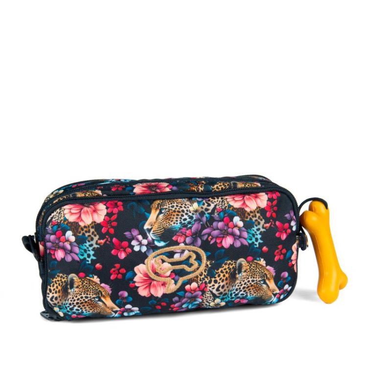 Wolf floral ambush